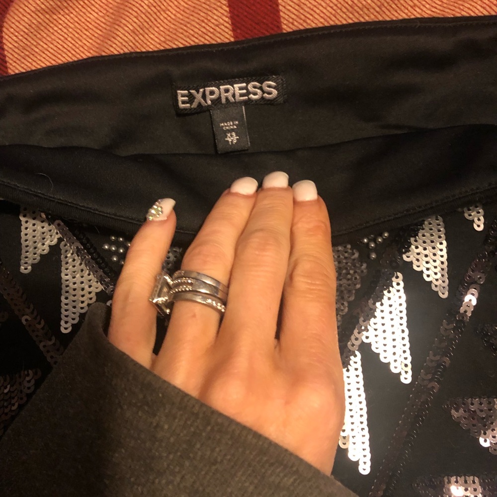 Express sequin skirt - Picture 2 of 2